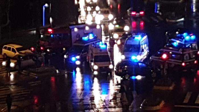 Accident grav într-o intersecție din București. Trei copii au fost grav răniți și au ajuns de urgență la spital / FOTO