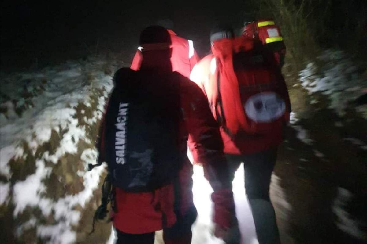 Un bărbat a fost găsit mort de Salvamontiștii din Gheorgheni, după ce a fost atacat de un urs. Victima se afla într-o casă din pădure