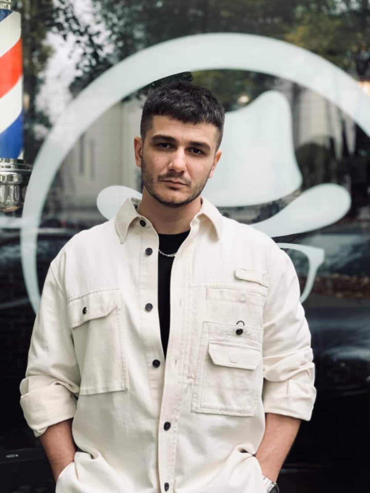 Vlad Drăgulin ”Ia zi, unde vrei să-ți fac buzunar?”. Actorul Vlad Drăgulin, amenințat cu briceagul într-o shaormerie