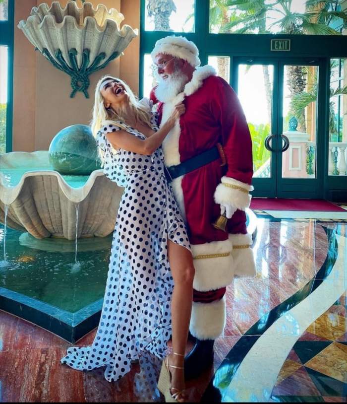 Cum s-a fotografiat Andreea Bălan alături de Moș Crăciun. Vedeta se află în vacanță, în Dubai: "Voi primi tot ceea ce îmi doresc" / FOTO