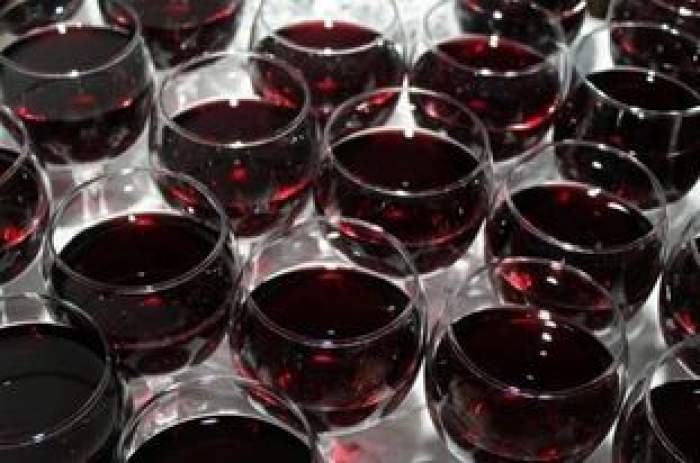 Mai multe persoane din Turcia au murit din cauza alcoolului contrafăcut