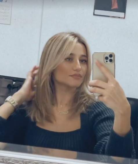 Claudia Pătrășcanu, schimbare uimitoare de look. Celebra cântăreață s-a făcut blondă / FOTO