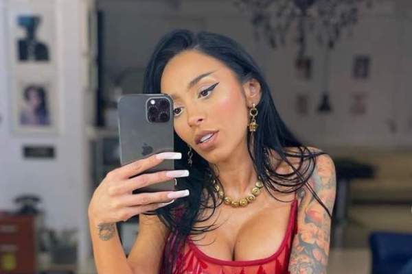 Cum arată Ruby fără filtre și nemachiată la cei 32 de ani! Artista s-a filmat complet naturală: "E foarte frumos și strălucitor/ FOTO