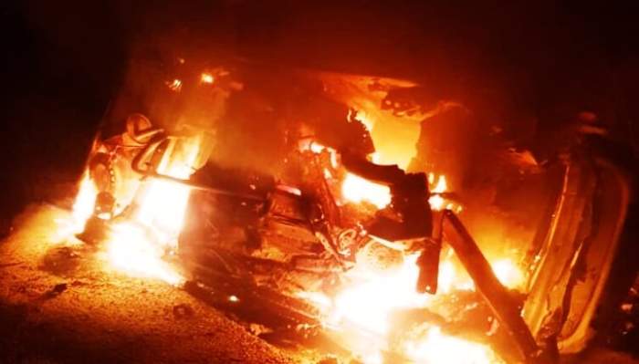 Accident grav in Teleorman, în această seară! Un bărbat a murit carbonizat în mașină, după ce a intrat într-un cap de pod