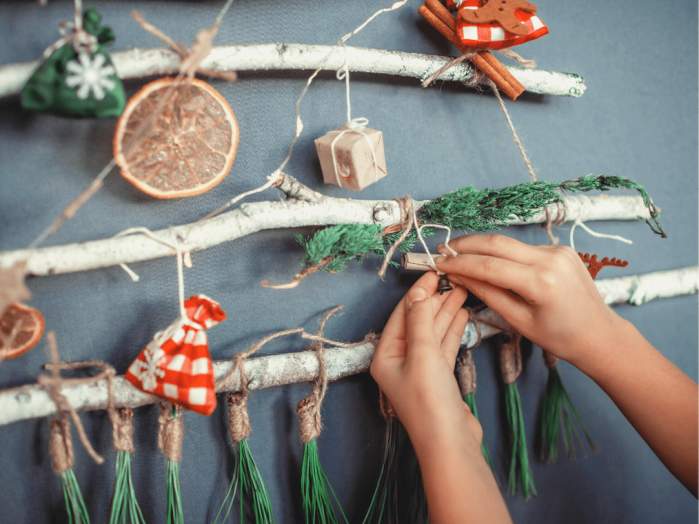 Idei de împodobit bradul pentru Crăciunul 2021. Culori care se poartă și modele din care să te inspiri