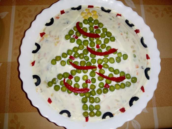 Idei de ornat salata boeuf pentru Crăciun. Modele simple sau spectaculoase