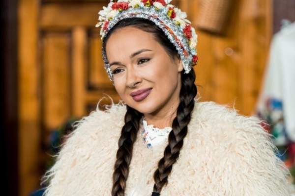 Vlăduța Lupău și-a anulat concertul pe care trebuia să îl susțină la Londra. Organizatorii și fanii ei s-au răzvrătit: ”Dați țepe”