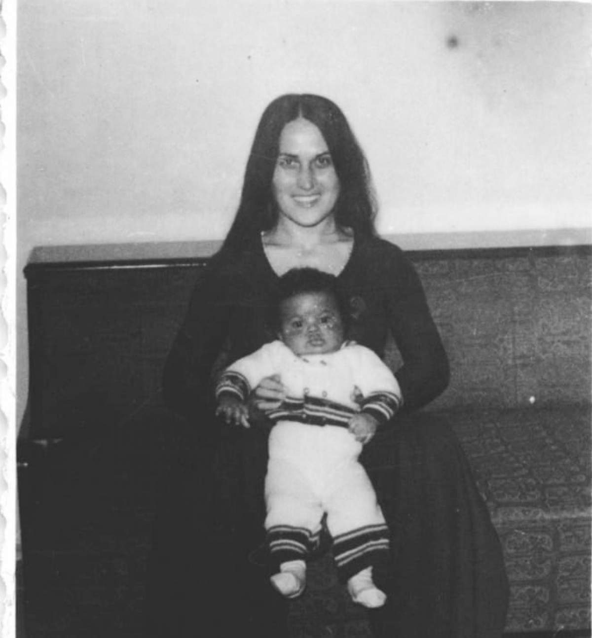 Cabral în copilărie, alături de mama lui