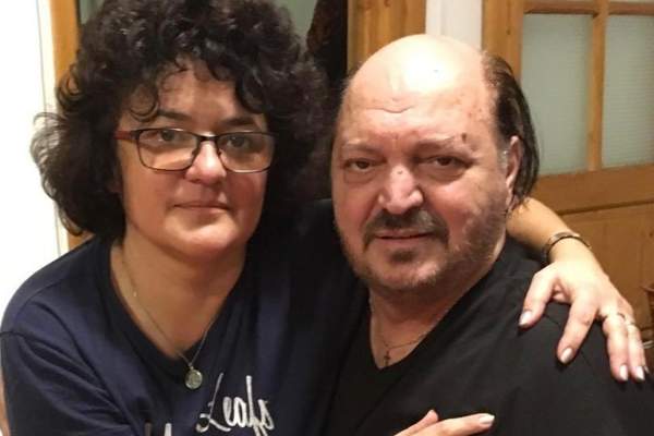 Soția lui Victor Socaciu i-a fost alături până în ultima clipă. Brândușa Simion l-a ținut de mână când a murit: ”Cerul te-a vrut mai mult ca mine”