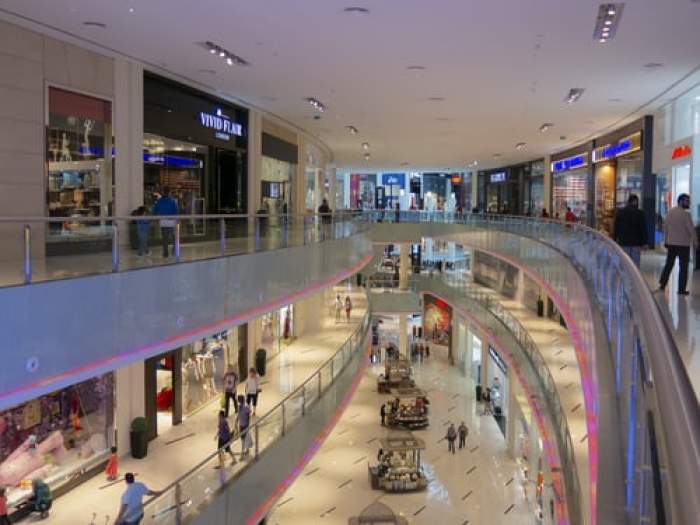 mall în interior