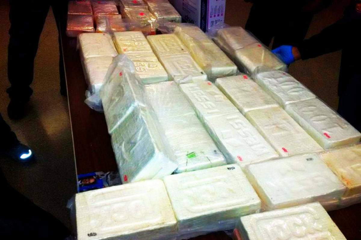 Un român din Iași a fost prins cu 32 de kilograme de cocaină în Marea Britanie. Cu ce pedeapsă s-a ales bărbatul