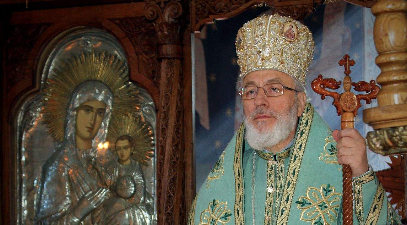 Arhiepiscopul Calinic a schimbat regulile botezului