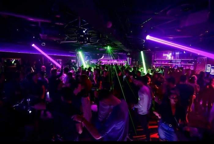 Bucureștenii au sărbătorit Ziua Îndrăgostiților în club