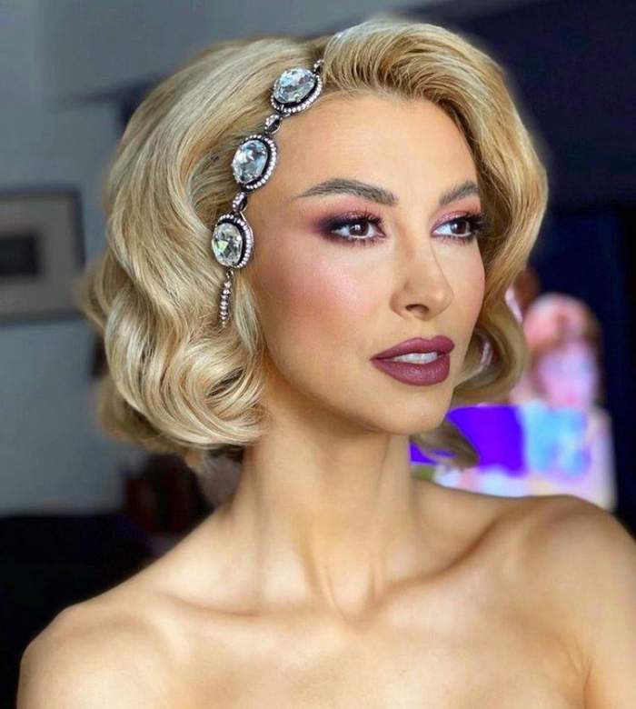 Andreea Bălan, fotografie în ipostază incendiară pe Internet! Vedeta s-a postat îmbrăcată sumar/ FOTO