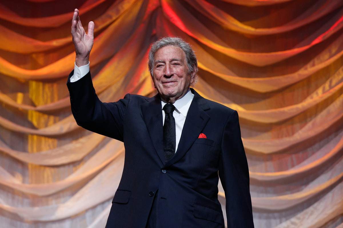 Cântărețul american Tony Bennett a mărturisit de ce boală cruntă suferă! Doar muzica îl mai ajută să nu cedeze