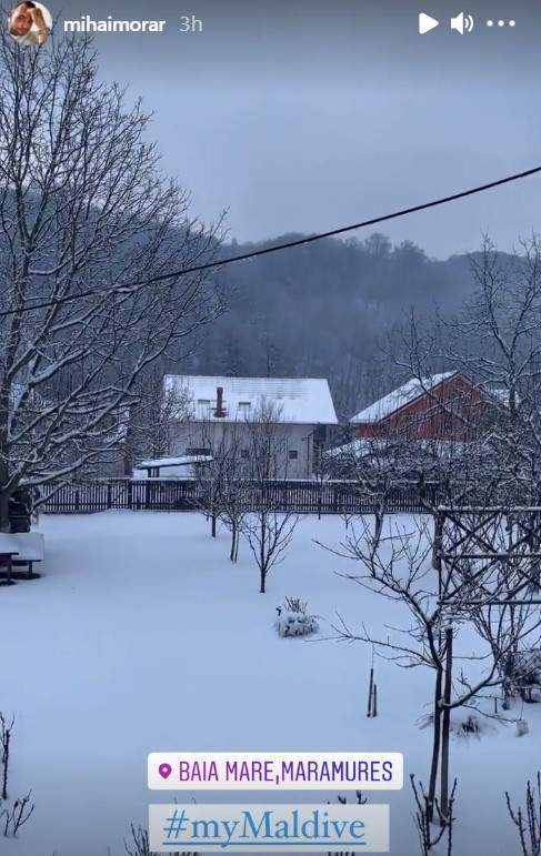 Mihai Morar, întâmpinat cu masa plină la Baia Mare. Prezentatorul nu a mai fost de 5 luni acasă la părinți / FOTO