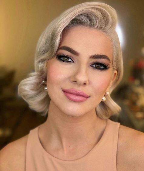 Lidia Buble, după o ședință de make-up.