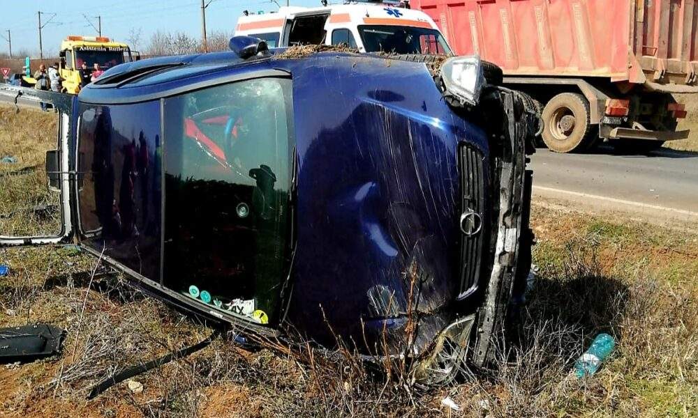 Accident teribil în Caracal! O femeie a murit, iar alte trei au ajuns în stare gravă la spital