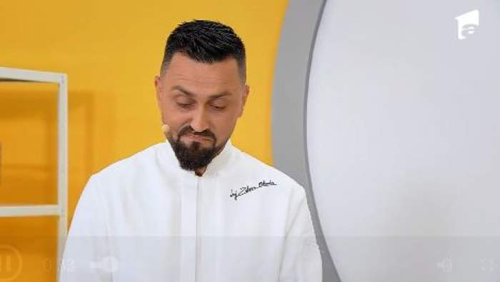 Chef Orlando Zaharia în tunică albă, jurizând