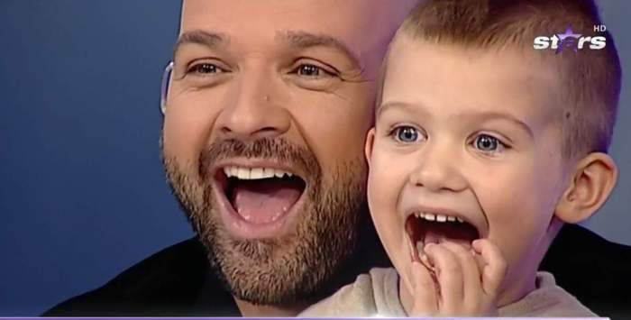 Andrei Ștefănescu și fiul lui, la Antena Stars, îmbrățișați și zâmbitori