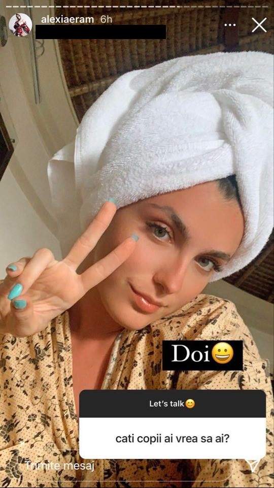 Alexia Eram are un prosop alb pe cap și poartă o bluză crem. Vedeta le-a spus fanilor de pe Instagram că-și dorește doi copii,