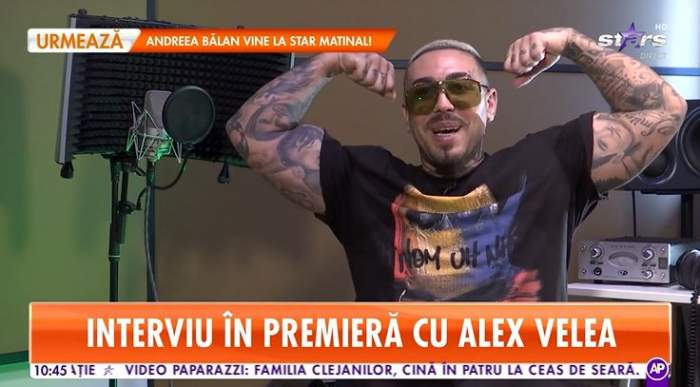 Alex Velea isi arata muschii in interviul la Antena Stars