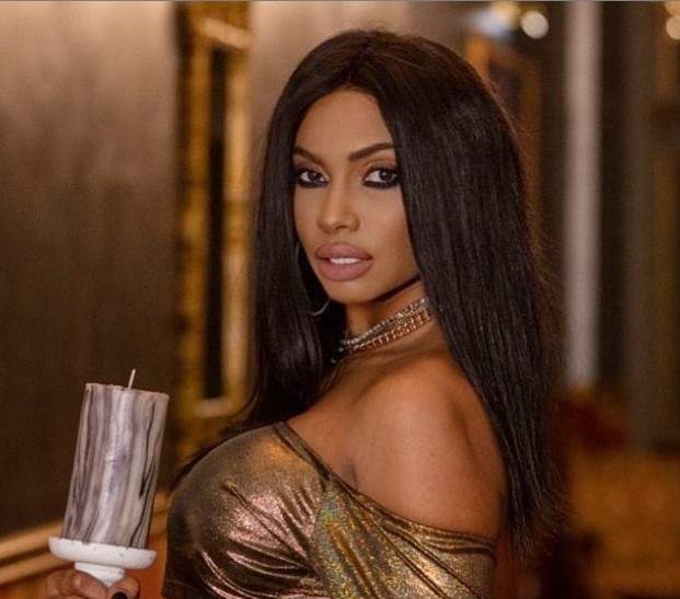 Mulatra spune că tatăl fetiței ei o susține