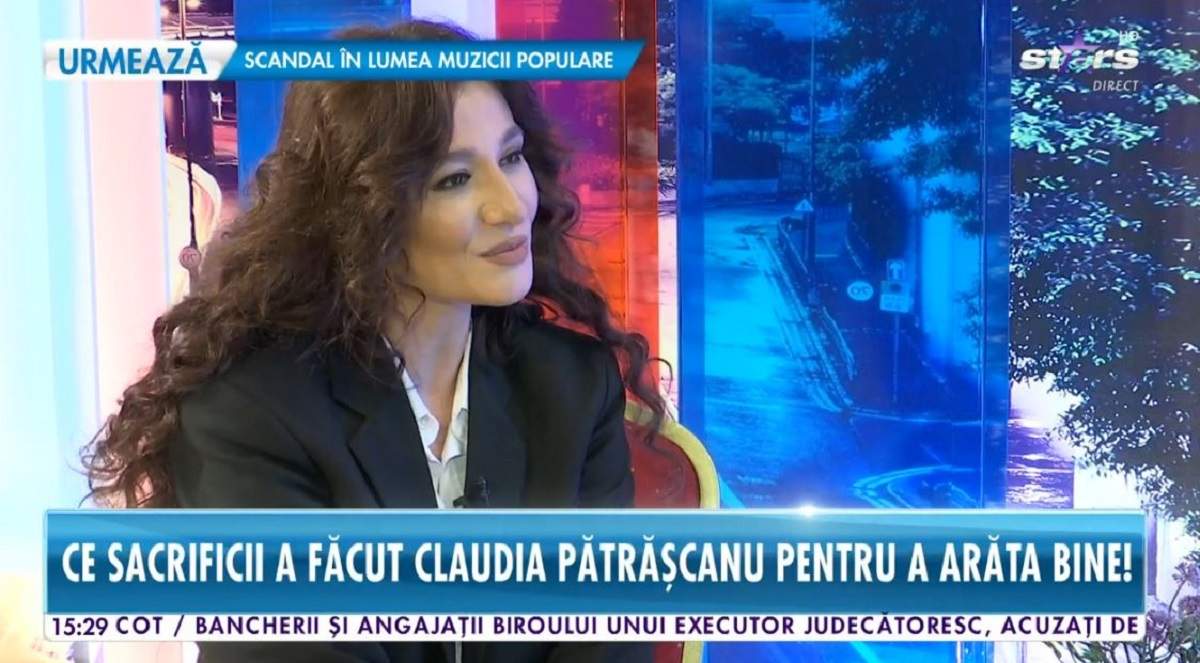 Claudia Pătrășcanu dă un interviu pentru Antena Stars despre ce sacrificii a făcut ca să slăbească. Artista poartă un sacou negru.