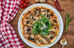 Pizza de post delicioasă și ușor de făcut. 5 rețete simple