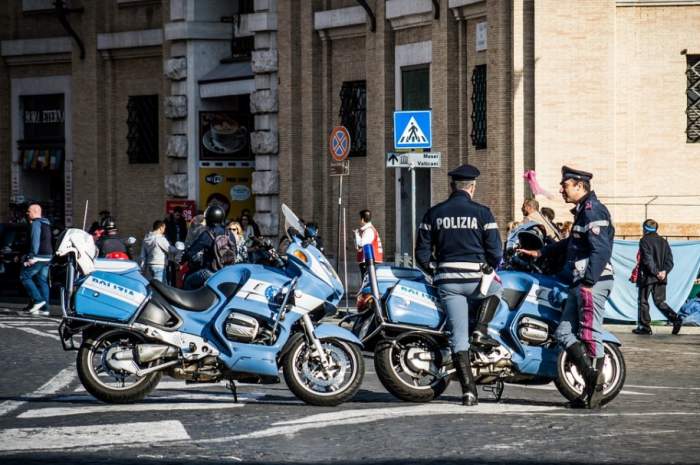 Un român s-a dus să reclame un furt la poliția italiană și s-a ales cu o amendă și o reclamație pe numele lui