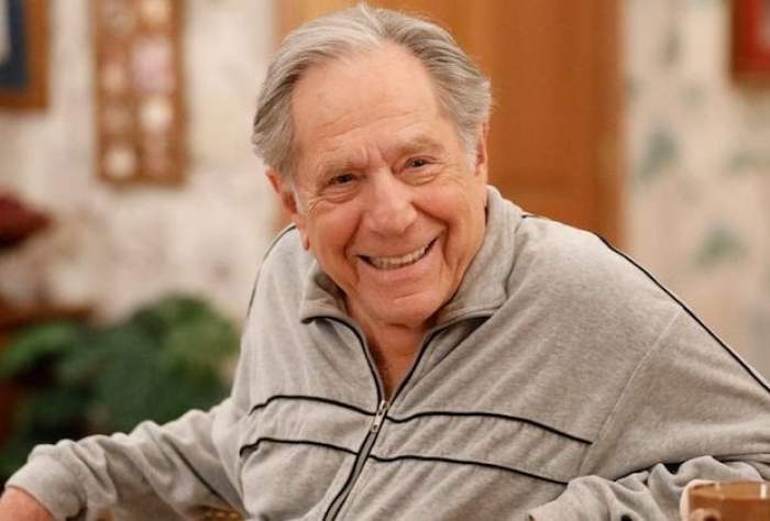 Doliu în lumea filmului! Actorul George Segal a murit, după ce a întâmpinat dificultăți la o operație