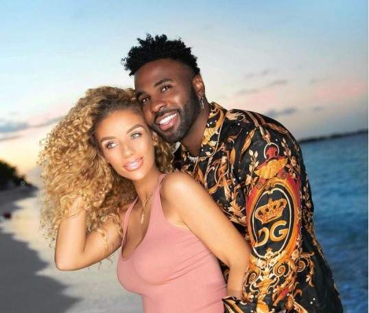 Jason Derulo și iubita lui, Jena Frumes