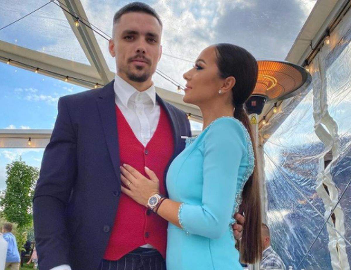 vladuta lupau si adi rus imbracati elegant la o nunta