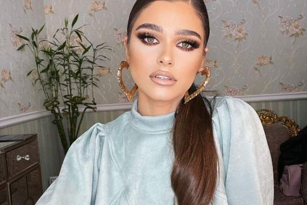 Theo Rose este în doliu. Artista a pierdut o persoană dragă. ''Un om care a ținut foarte mult la mine''