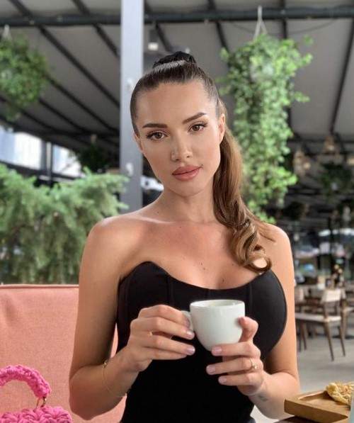 Otilia Bilionera la cafea