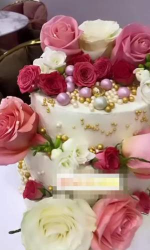 Cum a arătat tortul de la ziua de naștere a Biancăi Drăgușanu! Vedeta a petrecut alături de iubit și prieteni într-un club de fițe
