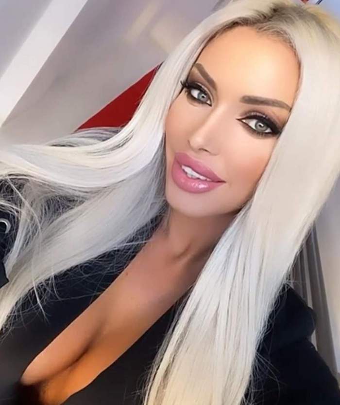 loredana chivu blonda selfie sexy