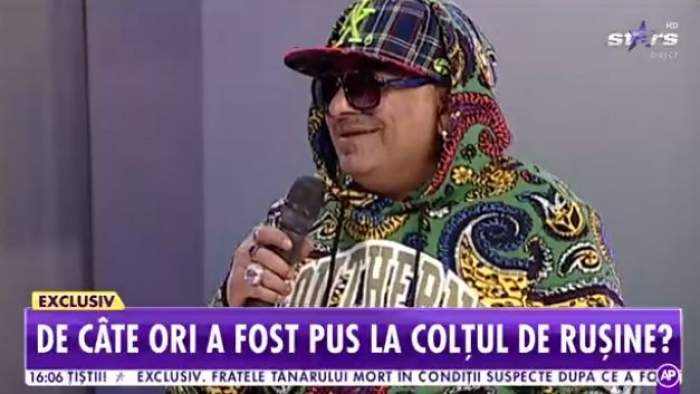 Romeo Fantastik, la Antena Stars, în ținută colorată