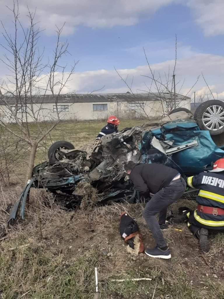 Un băiețel, singurul supraviețuitor al unui tragic accident din Iași, s-a trezit din comă. Copilul a rămas orfan de ambii părinți, la doar patru ani/ FOTO