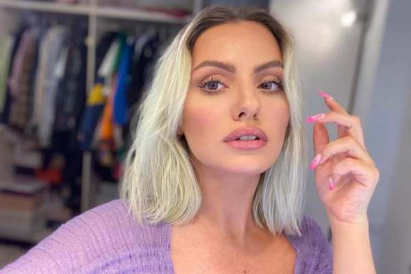 Alexandra Stan, declarații despre sarcină. Ce spune artista despre rolul de părinte: ”Îmi doresc copii”
