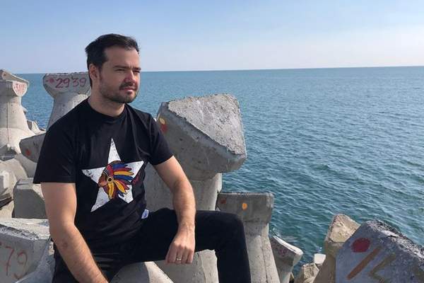 Laurențiu Duță s-a vindecat de coronavirus! Cântărețul de la 3 Sud Est a trecut prin momente grele: ”Tuse chinuitoare”