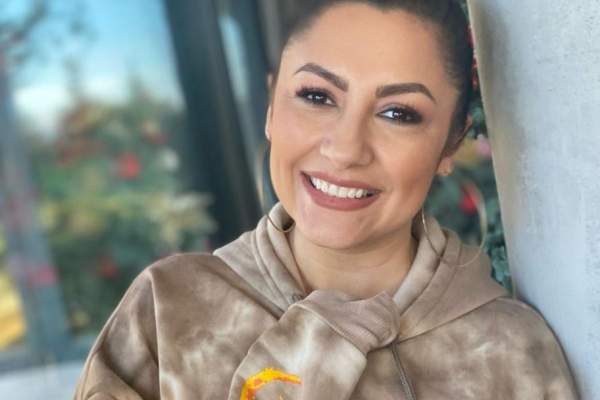 Andra are stări de anxietate de la masca de protecție. Artista s-a săturat de purtarea ei: „Nu mai pot să respir”