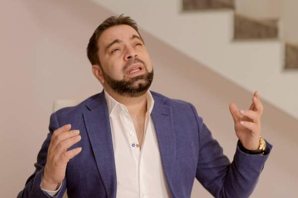Florin Salam, copilărie plină de lipsuri. ”Cântam la clanța ușii” / VIDEO