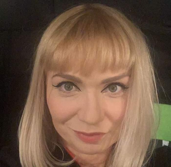 Cristina Cioran, selfie de acasă.