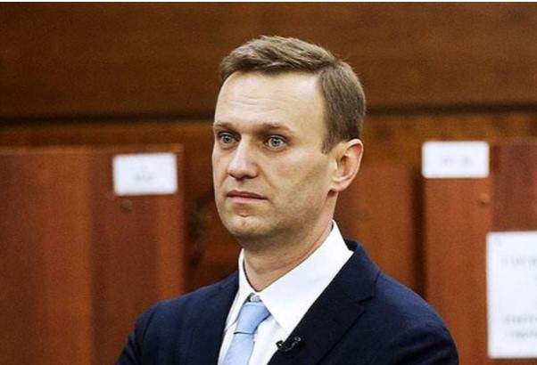 Aleksei Navalnîi într-o sală