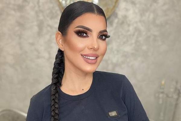 Andreea Tonciu, pusă la zid de fani, după ce și-ar fi editat prea mult fotografiile: „Desfigurată rău” / FOTO