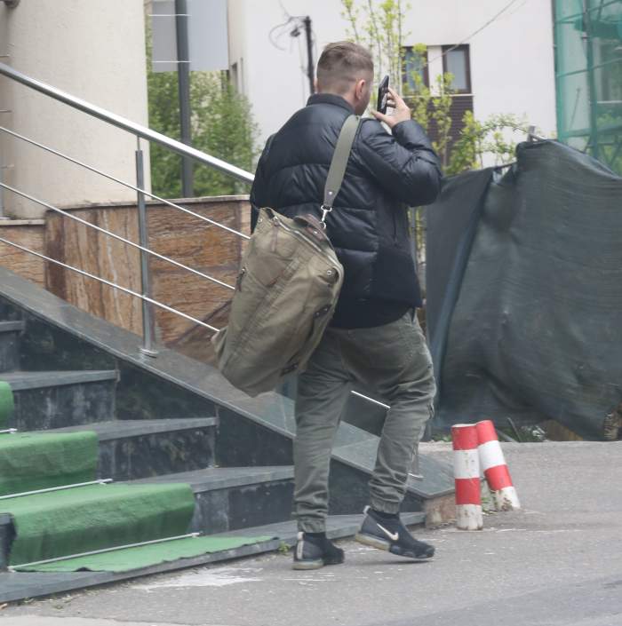 Codin Maticiuc are inspirație cu duiumul, dar nu și ținere de minte. Ce obiect esențial a uitat vedeta și cum a fost surprins / PAPARAZZI