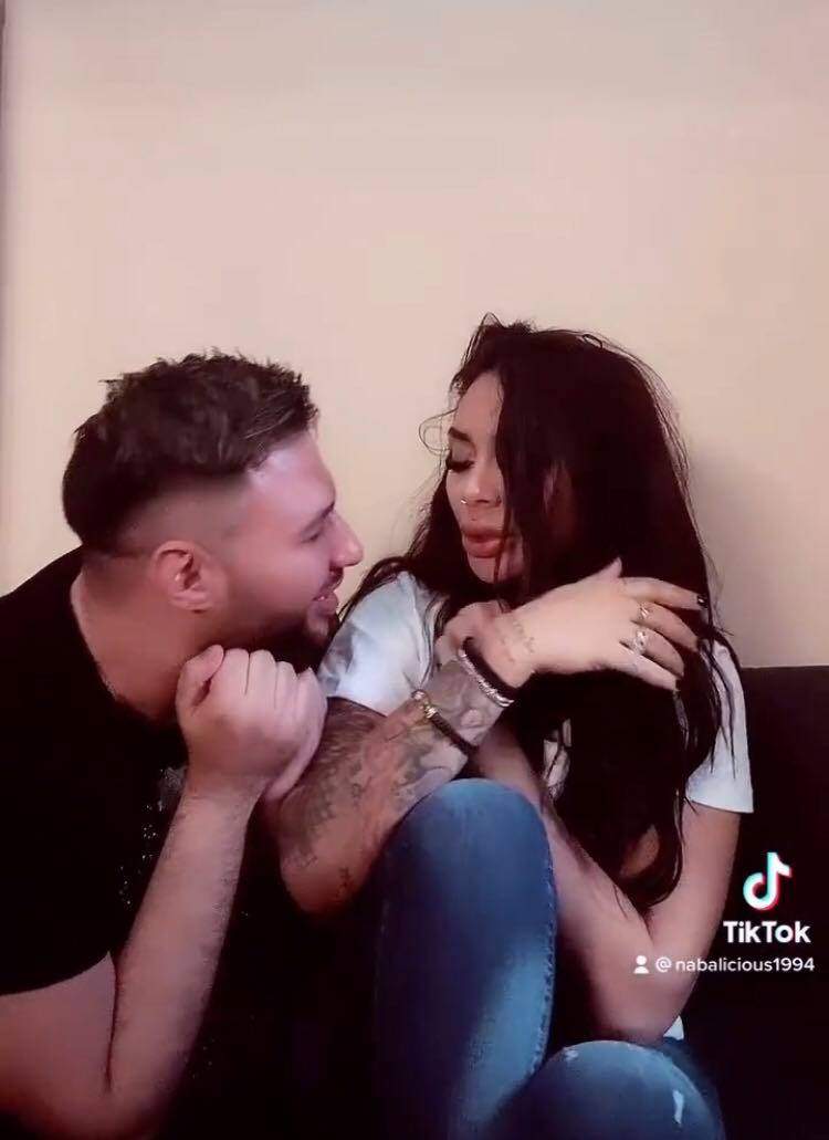Yoannes și Naba, noul cuplu din showbiz-ul românesc? Cei doi s-au postat în ipostaze controversate / FOTO