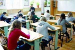 Se renunță sau nu la testarea elevilor după vacanță? Ministrul Educației propune deschiderea școlilor după trei criterii