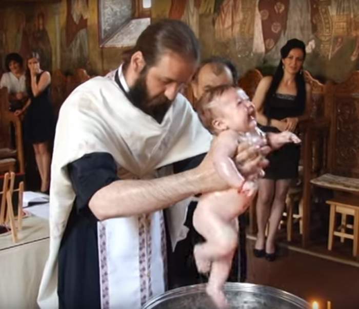 copil botezat